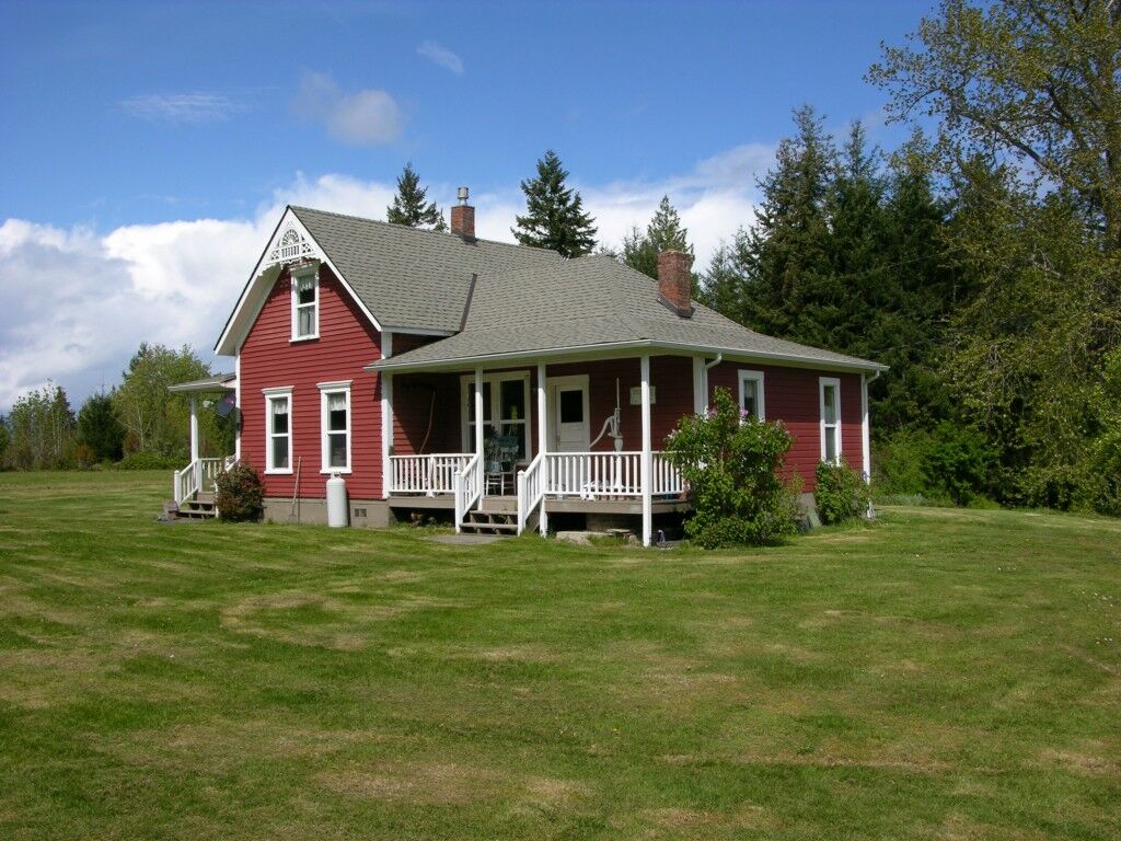 Property Photo:  27340 Woodpecker Hill Rd NE  WA 98370 
