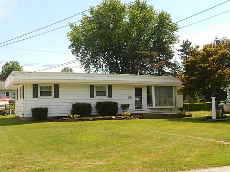 Property Photo:  4619 Village Street  PA 16506 