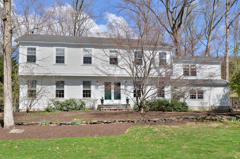 Property Photo: 5 Glen Rd NJ 07869