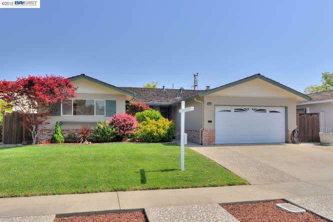 Property Photo:  38550 Acacia St  CA 94536 