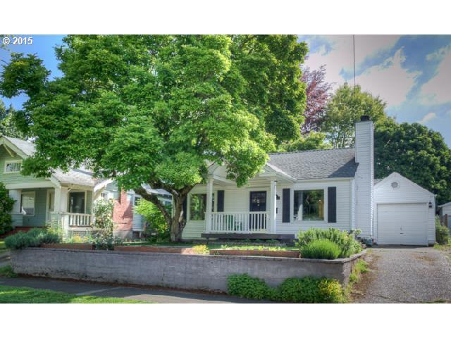 Property Photo: 4628 SE 44th Ave OR 97206