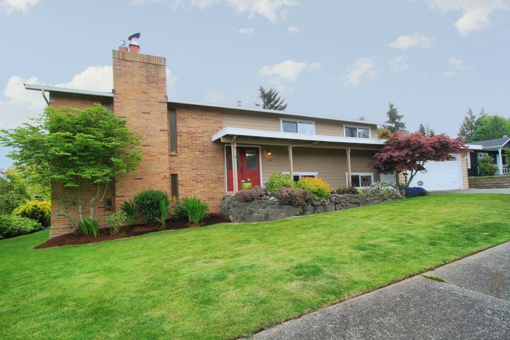 Property Photo: 30002 2nd Ave SW WA 98023