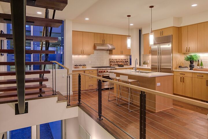 Property Photo: 2820 Fairview Ave E WA 98102