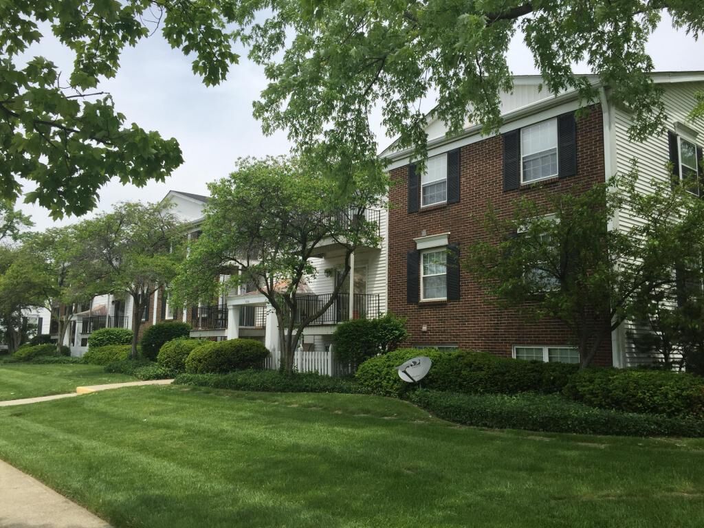 Property Photo:  1520 Slade Avenue  OH 43235 