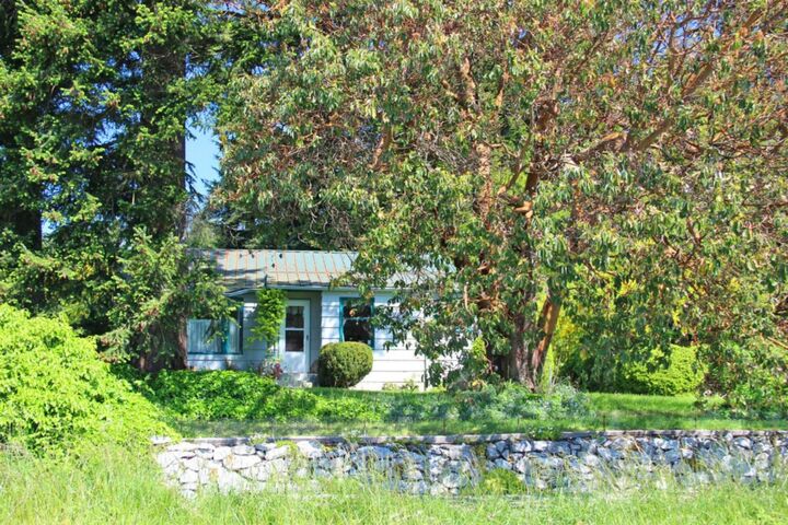 Property Photo: 1284 Argyle Ave WA 98250