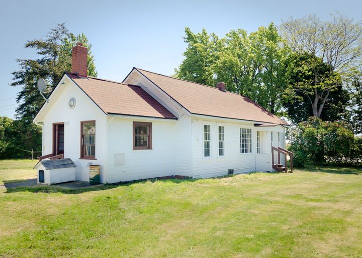 Property Photo:  2090 Arnold  WA 98239 