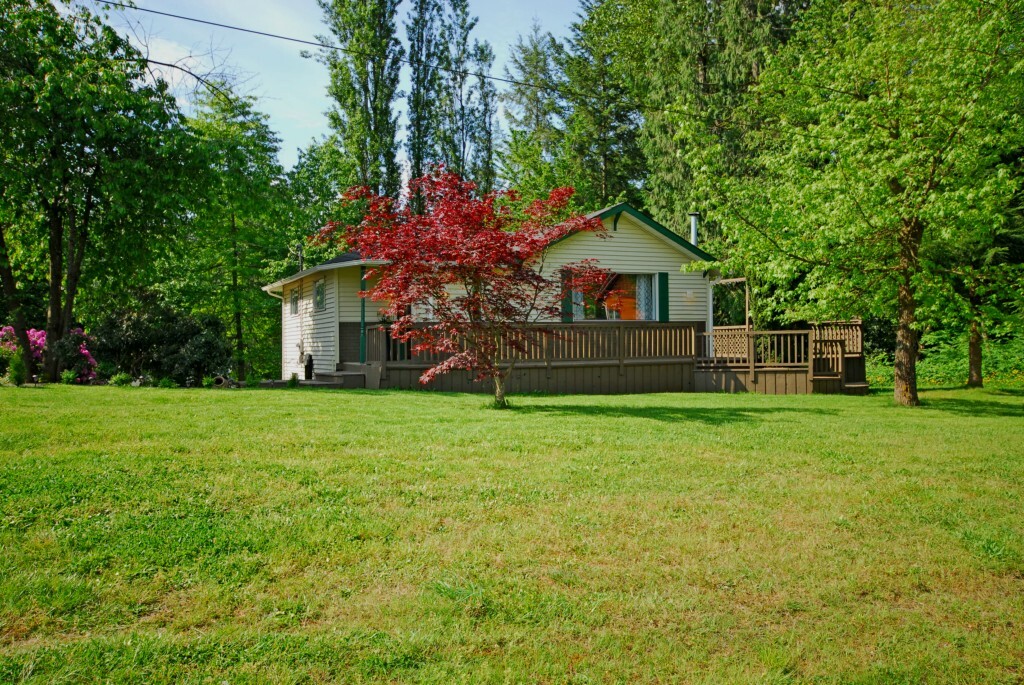 Property Photo: 19025 SE Lake Youngs Rd WA 98058