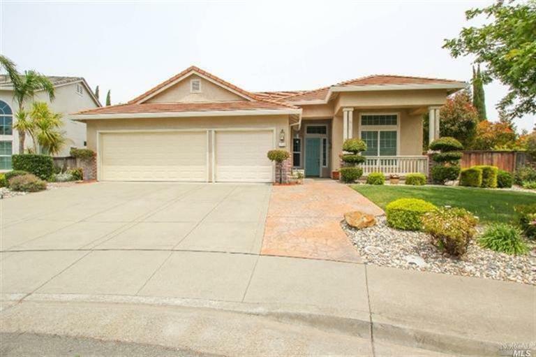 Property Photo:  2410 High Pointe Court  CA 94534 