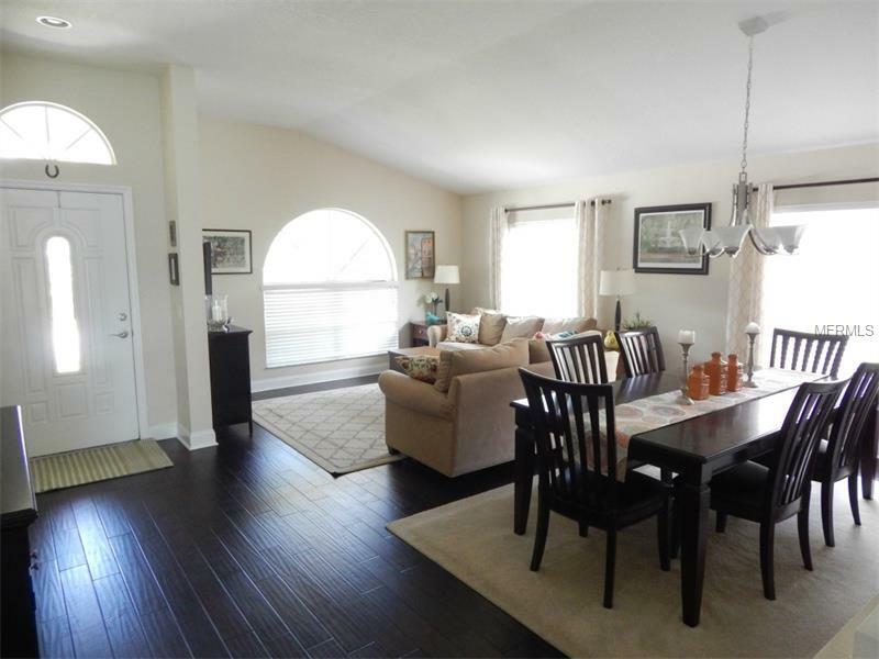 Property Photo: 4330 Knollpoint Drive FL 33544