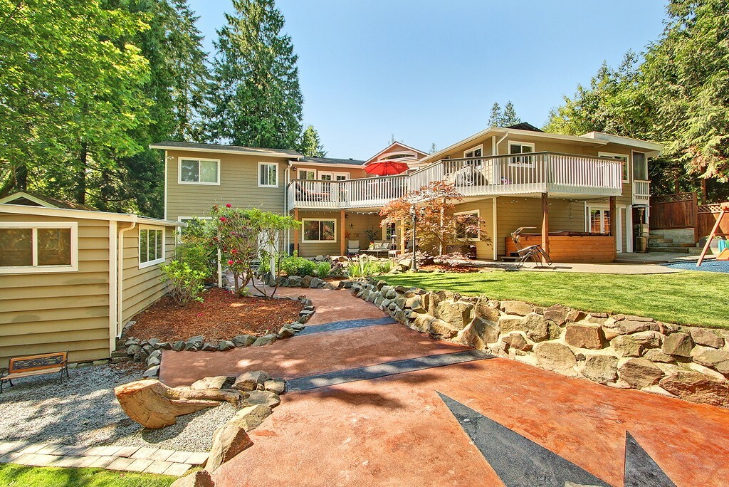 Property Photo:  19024 SE 164th St  WA 98058 