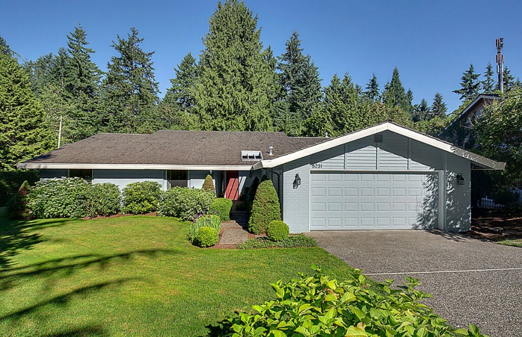 Property Photo: 5231 90th Ave SE WA 98040