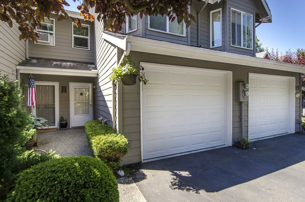 Property Photo:  321 SE Orchard Dr 16  WA 98045 