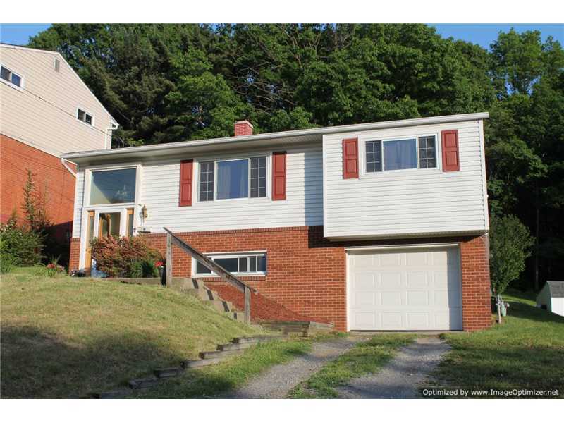 Property Photo:  1021 Catherine Drive  PA 15027 