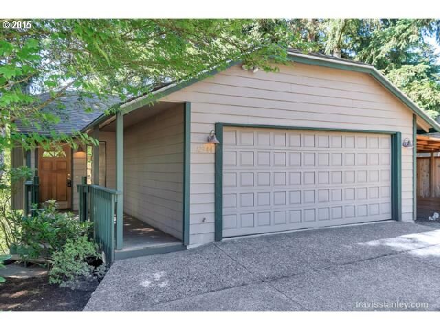 Property Photo: 12944 SE Cooper St OR 97236