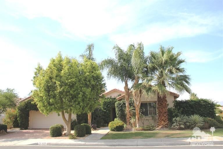 Property Photo:  74628 Waterlily Circle  CA 92260 