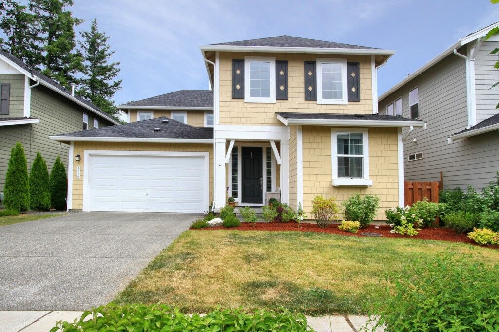 Property Photo:  1112  Salish Avenue SE  WA 98045 