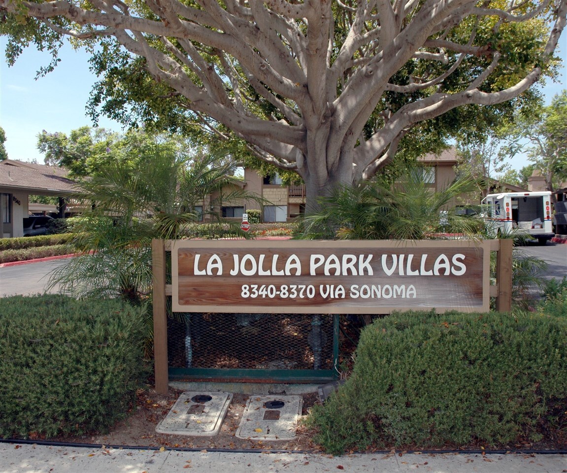 Property Photo: 8368 Via Sonoma CA 92037
