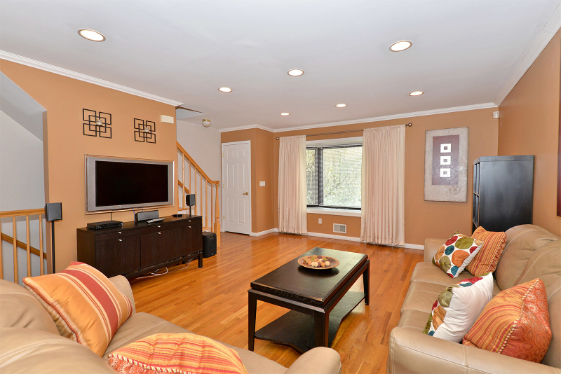 Property Photo:  201 Watchung Ave, C20 C-20  NJ 07003 