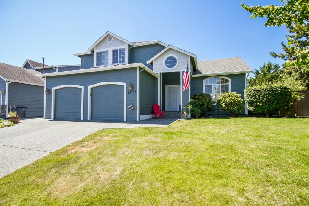 Property Photo:  3312 G Ave  WA 98221 