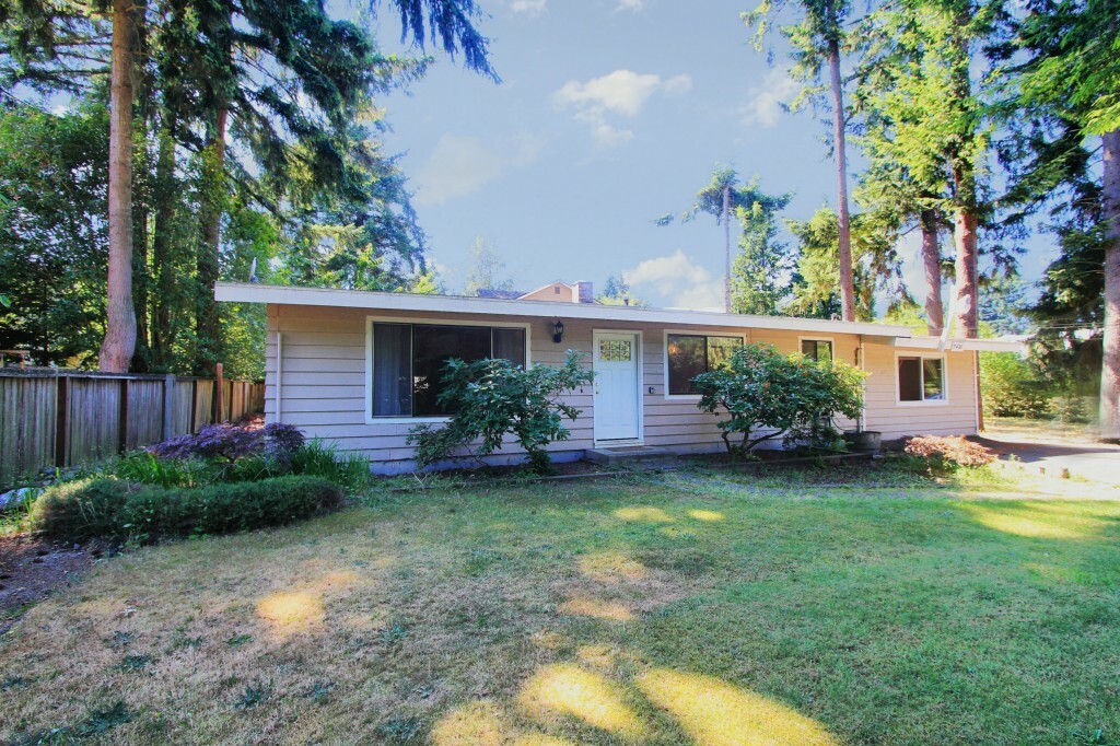 Property Photo:  7421 132nd Ave NE  WA 98033 