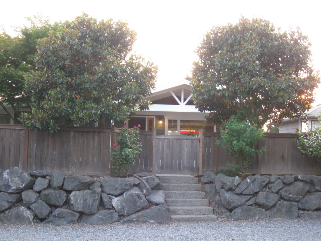 Property Photo: 10521 1st Ave NW WA 98177