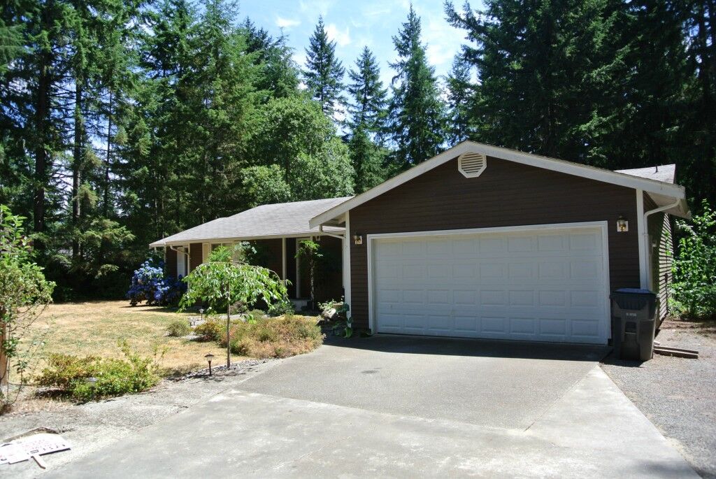 Property Photo: 13807 99th Av Ct NW WA 98329