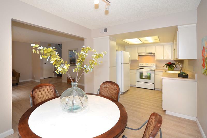Property Photo: 1128 Sills Court 3 CA 95010