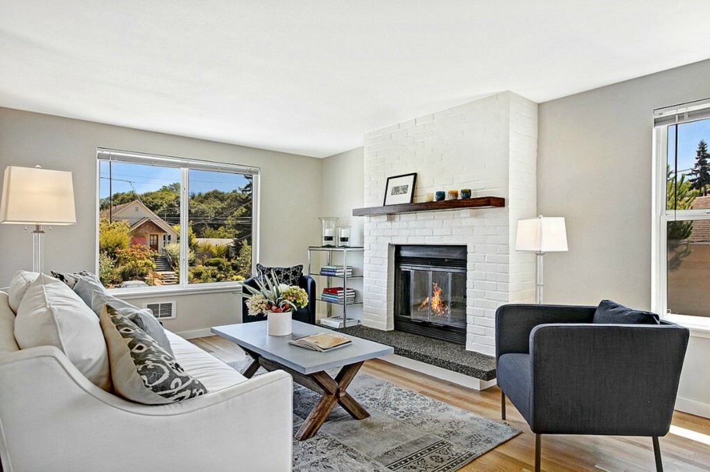 Property Photo: 4511 Cascadia Ave S WA 98118