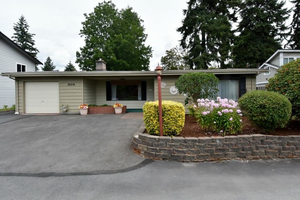 Property Photo:  16016 23rd Ave SW  WA 98166 