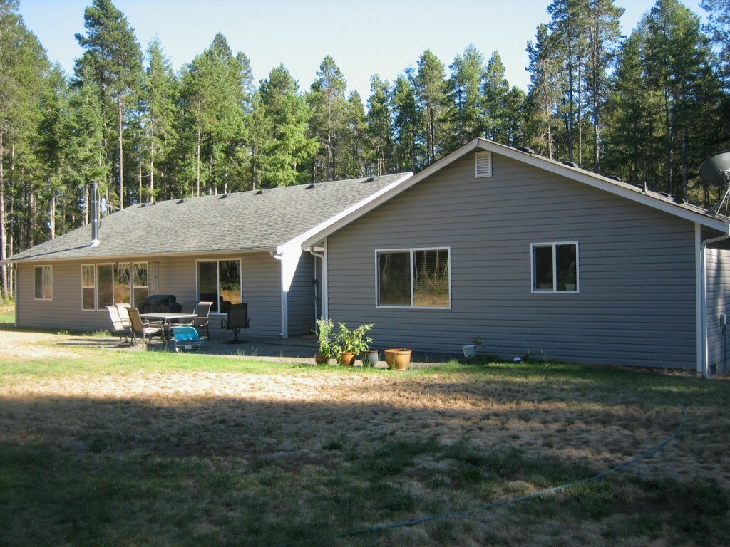 Property Photo:  341 NE Sides Way  WA 98528 