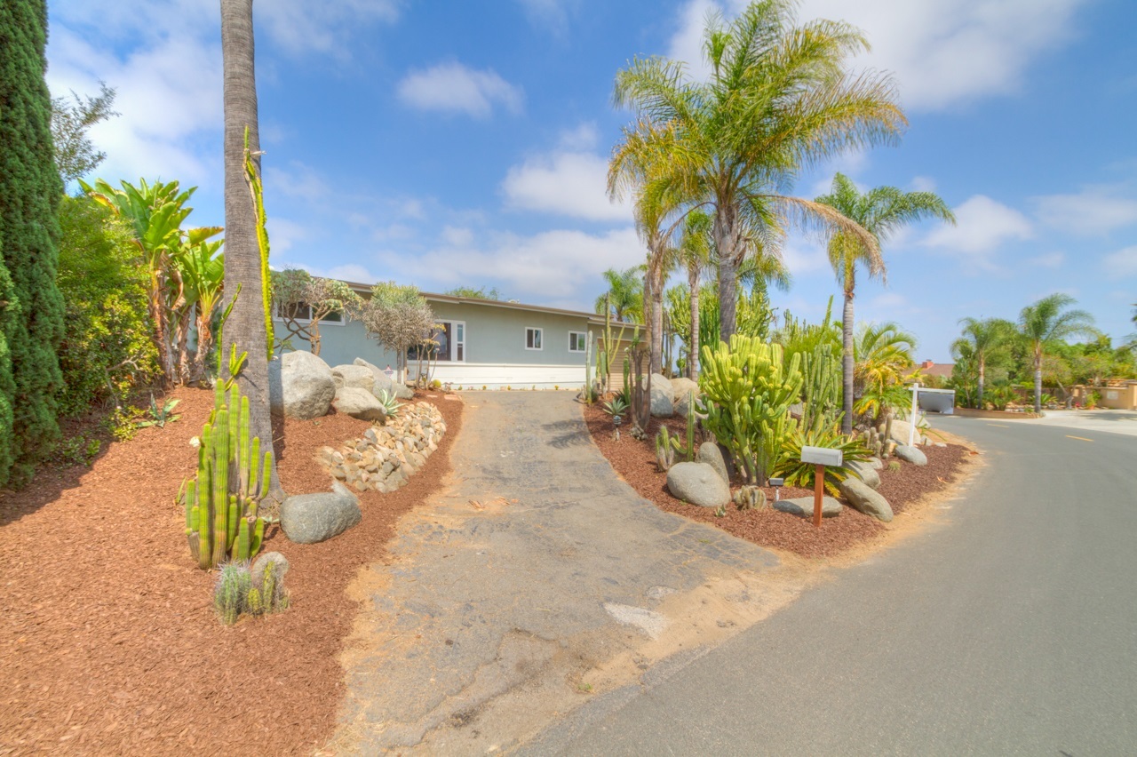 Property Photo: 501 Avalon Dr. CA 92084