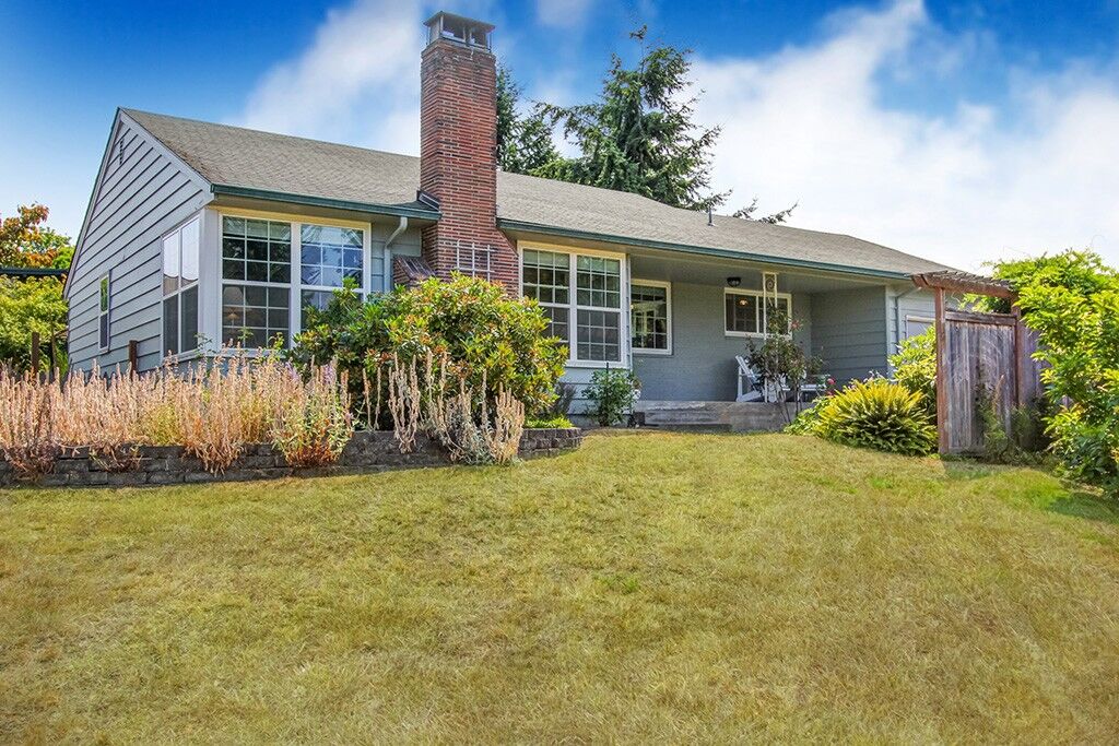 Property Photo:  11504 6th Avenue NW  WA 98177 