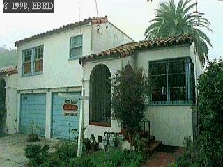 Property Photo:  2240 Sacramento St  CA 94702 