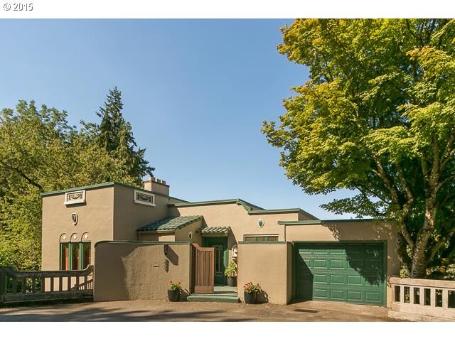 Property Photo:  2627 SW Georgian Pl  OR 97201 