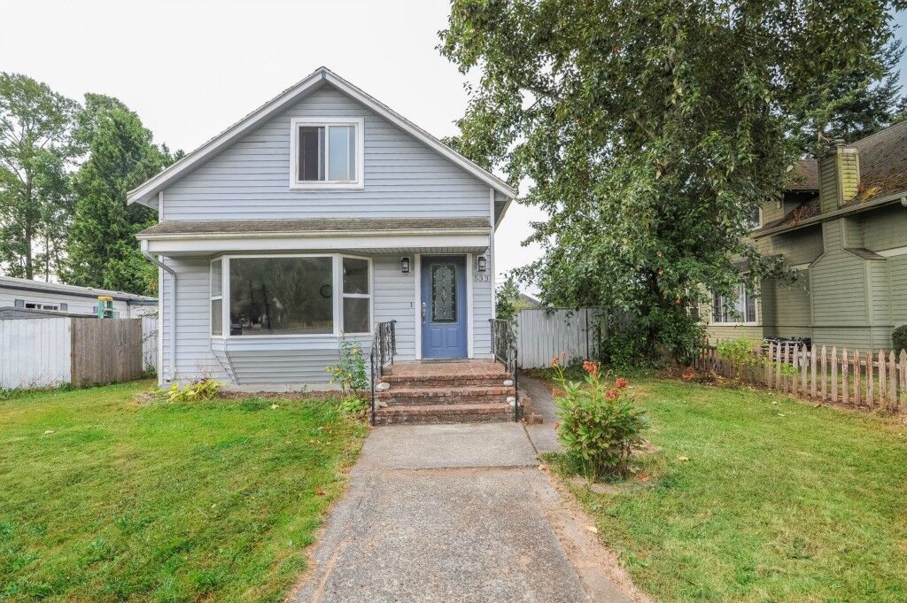 Property Photo:  533 C Street  WA 98230 