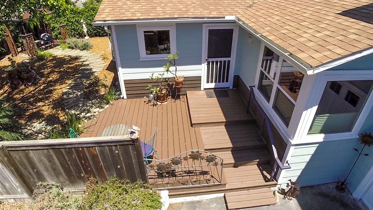 Property Photo: 1835 Mackinnon Ave CA 92007