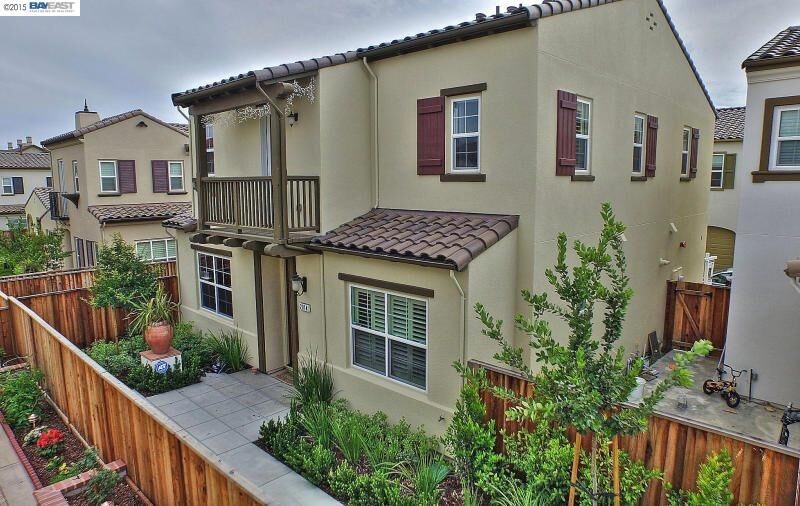 Property Photo:  2014 Tarragon Rose Ct  CA 94582 
