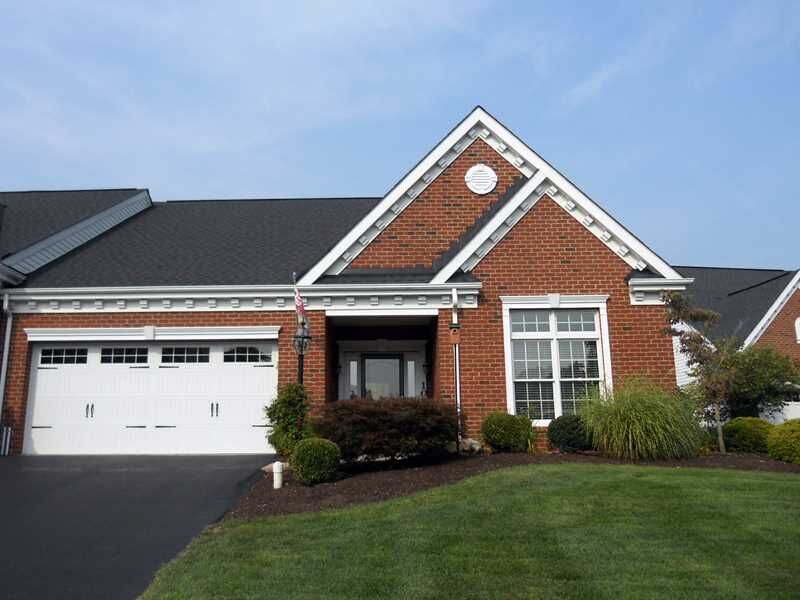 Property Photo:  102 Summit  PA 15143 