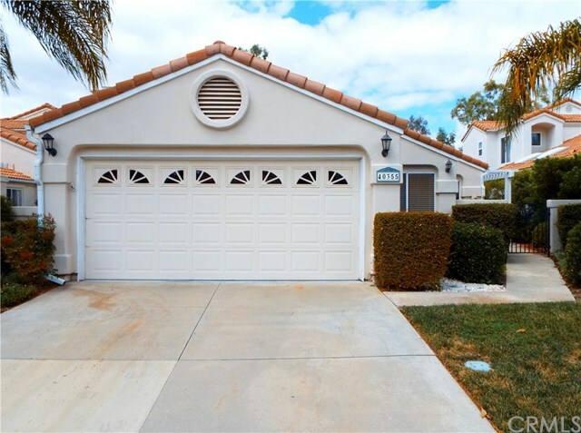 Property Photo:  40355 Via Francisco  CA 92562 