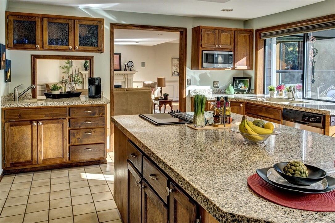 Property Photo:  8729 176th St SE  WA 98296 