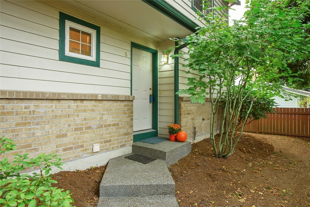 Property Photo:  4604 76th St NE 6  WA 98270 