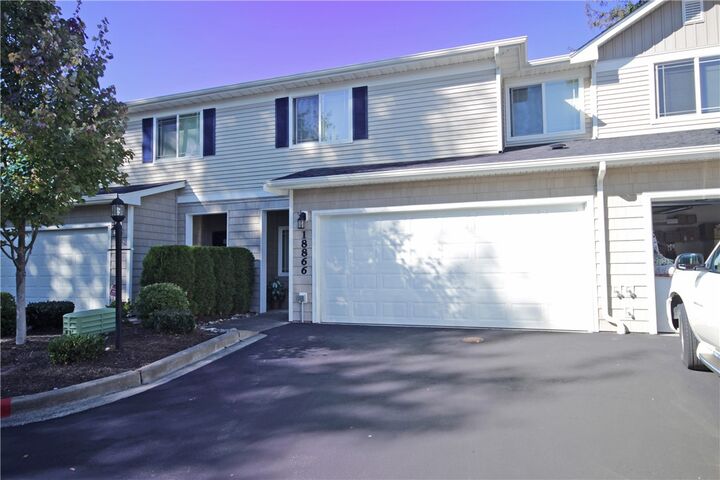 18866 108th Lane SE  Renton WA 98055 photo