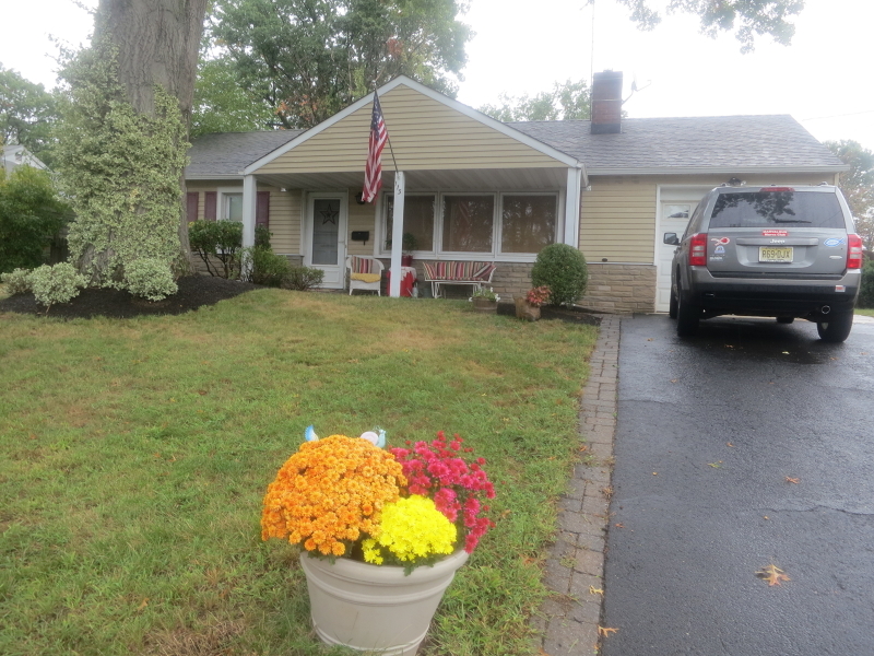 Property Photo:  113 Greenlawn Ave  NJ 08846 