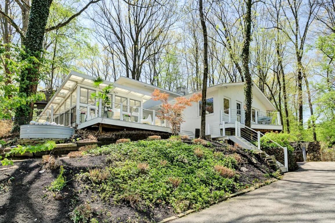 Property Photo:  515 Overbrook Drive  OH 43214 