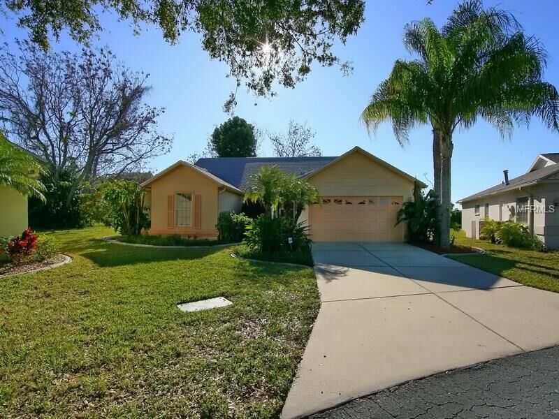 Property Photo: 4564 Hamlets Grove Drive FL 34235