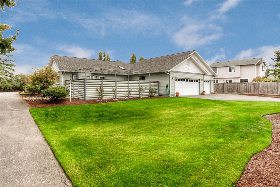 Property Photo:  1506 19th Ave  WA 98354 