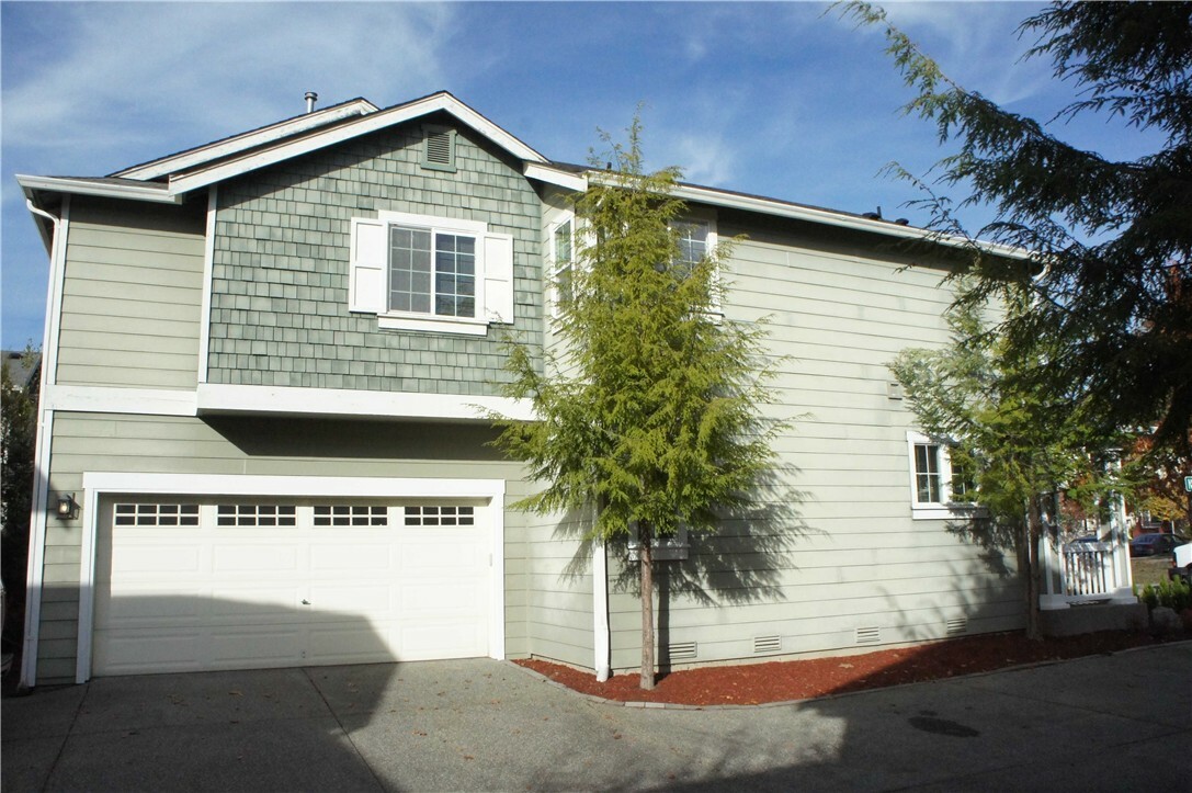 Property Photo:  14246 NE 188th Ct  WA 98072 