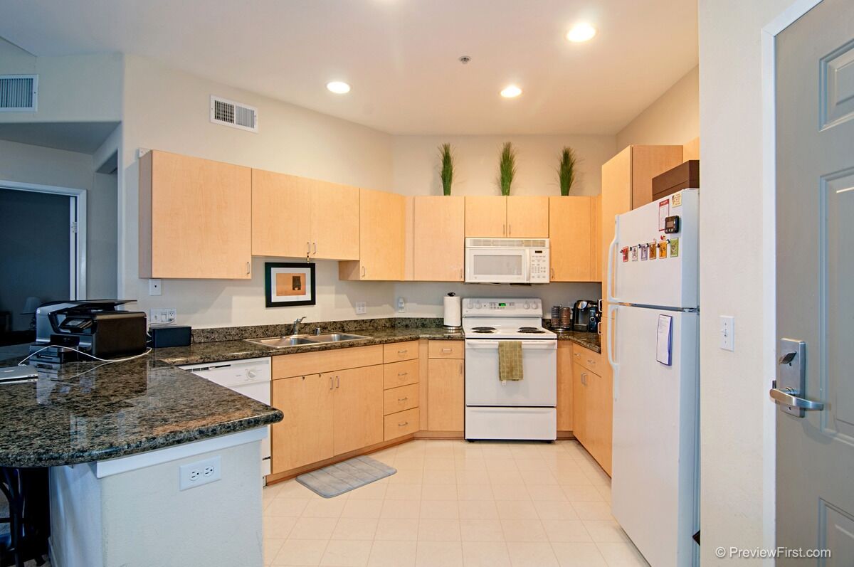 Property Photo:  1501 Front Street 637  CA 92101 