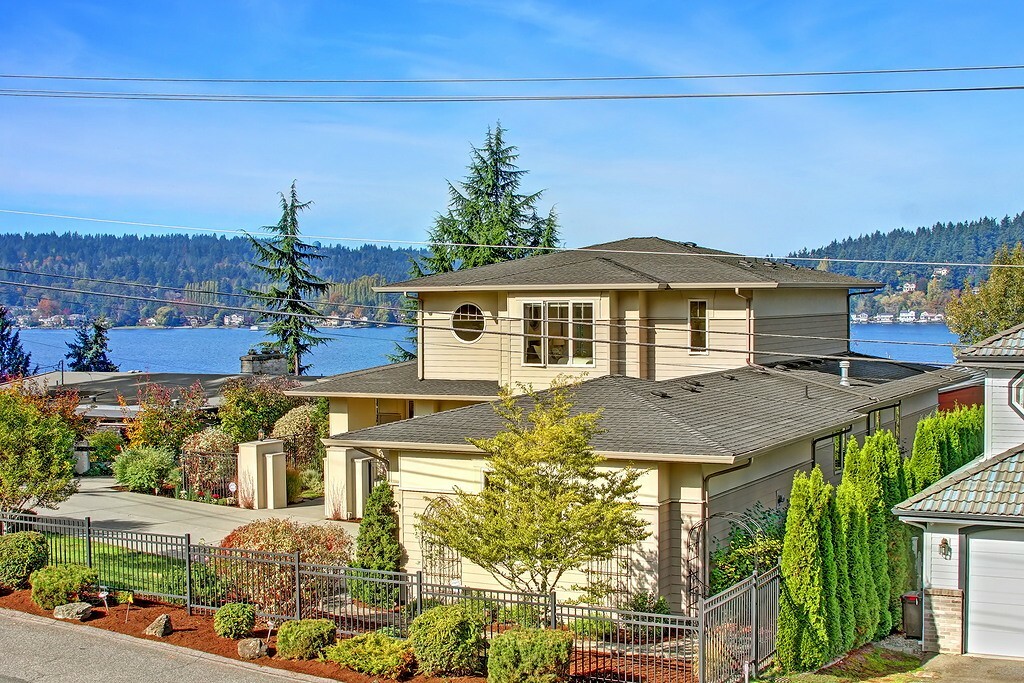 Property Photo: 16331 Inglewood Rd NE WA 98028
