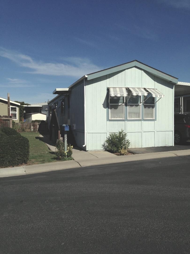 Property Photo:  1040 38th Avenue 27  CA 95062 